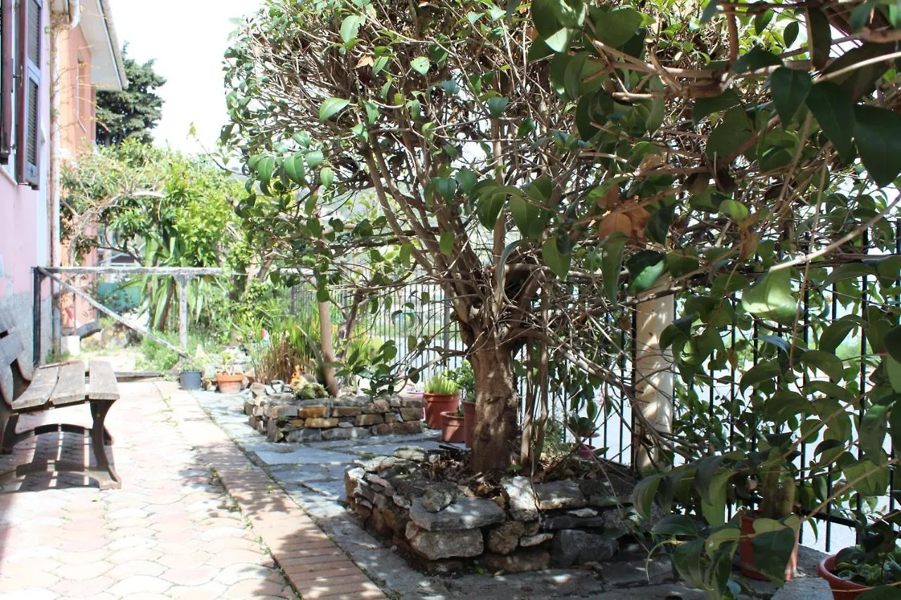 Holiday home Froggy House Villa San Lorenzo al Mare